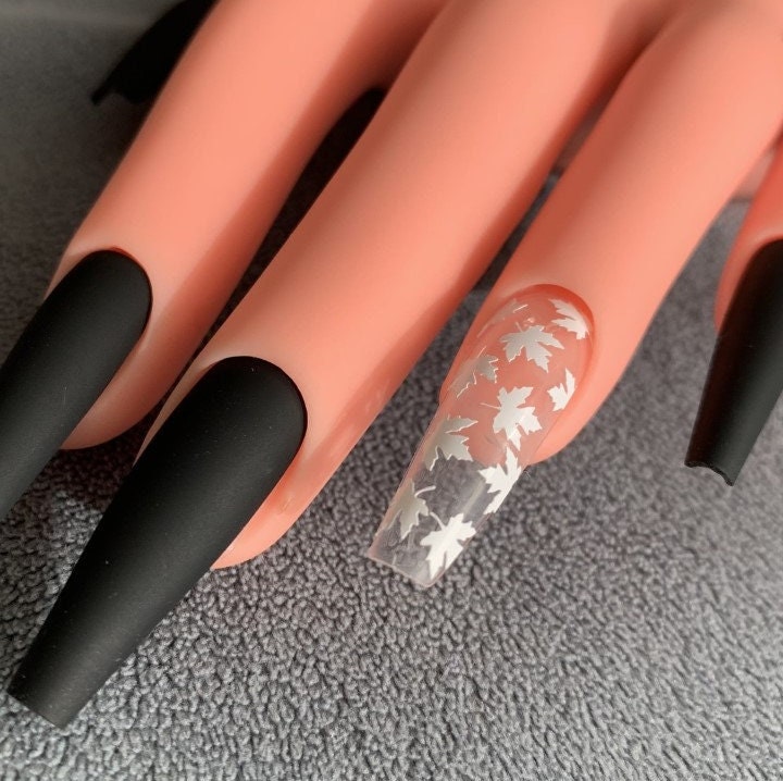 9 Blätter Herbst-Nagelaufkleber – Weiß & Gold Laser-Design Mit Ahornblatt & Eichhörnchen Für DIY Nail Art