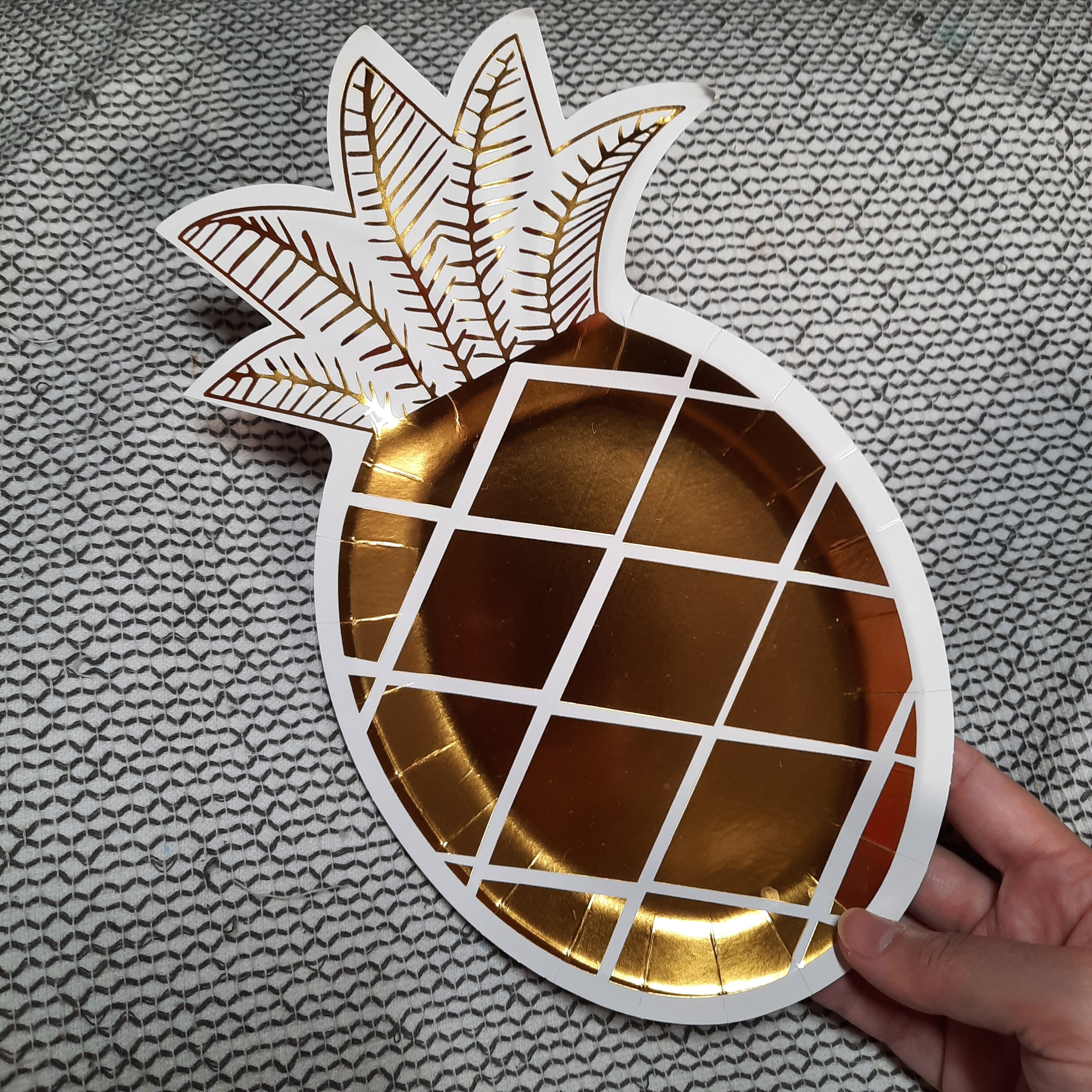 Pineapple Paper Plates Valentines Day Party Paper Plates Tropical Party Tableware Beach Party Gold Pineapple Paper Plates Pool Party Tutti Etsy