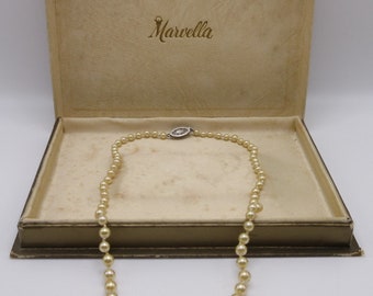 Marvella pearl necklace gold clasp outlet