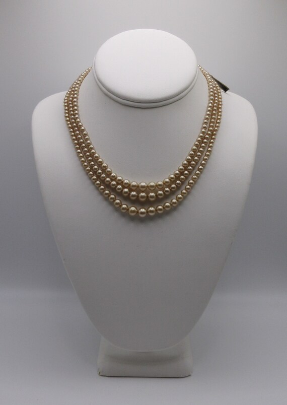 3 strand faux pearls Gem