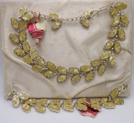 Vintage Lona Fifth Ave. Parure with Lucite Accent… - image 1