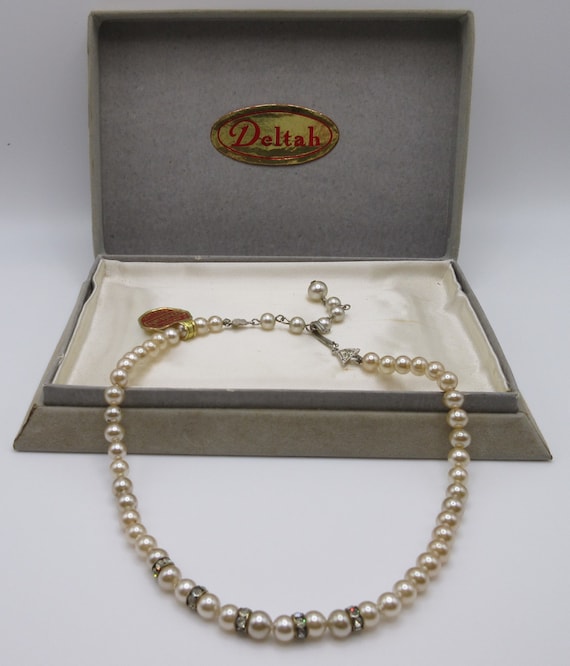 Vintage Deltah faux Pearls single Strand Necklace… - image 1