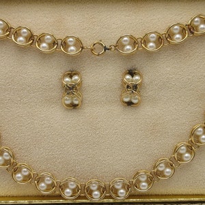 Lovely signed marked  1/20 12K GF Necklace and Clip Back Earring Set