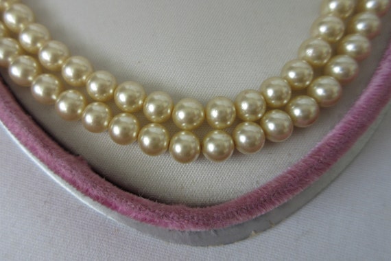 Signed Marvella Choker – Vintage Faux Pearl Necklace With  Vintage Marvella 1950\'s Double-Strand Faux Pearl Crystal Bead Necklace Bow Clasp main image 1