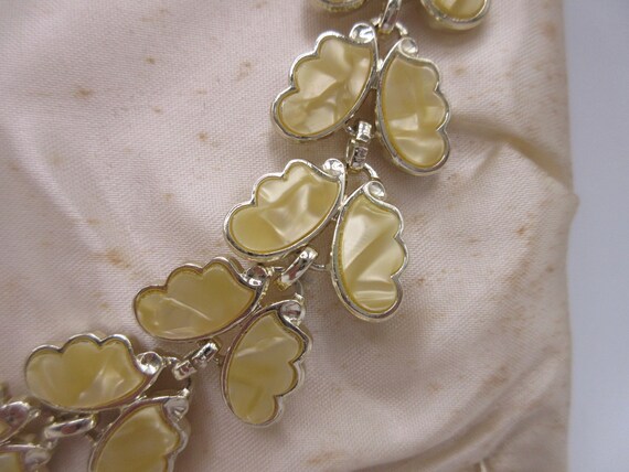 Vintage Lona Fifth Ave. Parure with Lucite Accent… - image 3