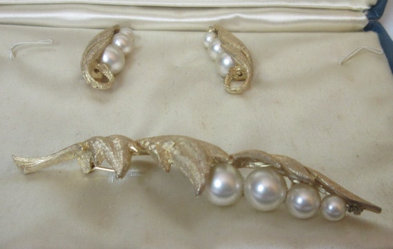 Lovely Rare Vintage Earring and Brooch set with F… - image 1