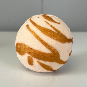 Vanilla Cream Bath Bomb