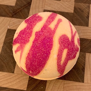 Honeysuckle Bath Bomb