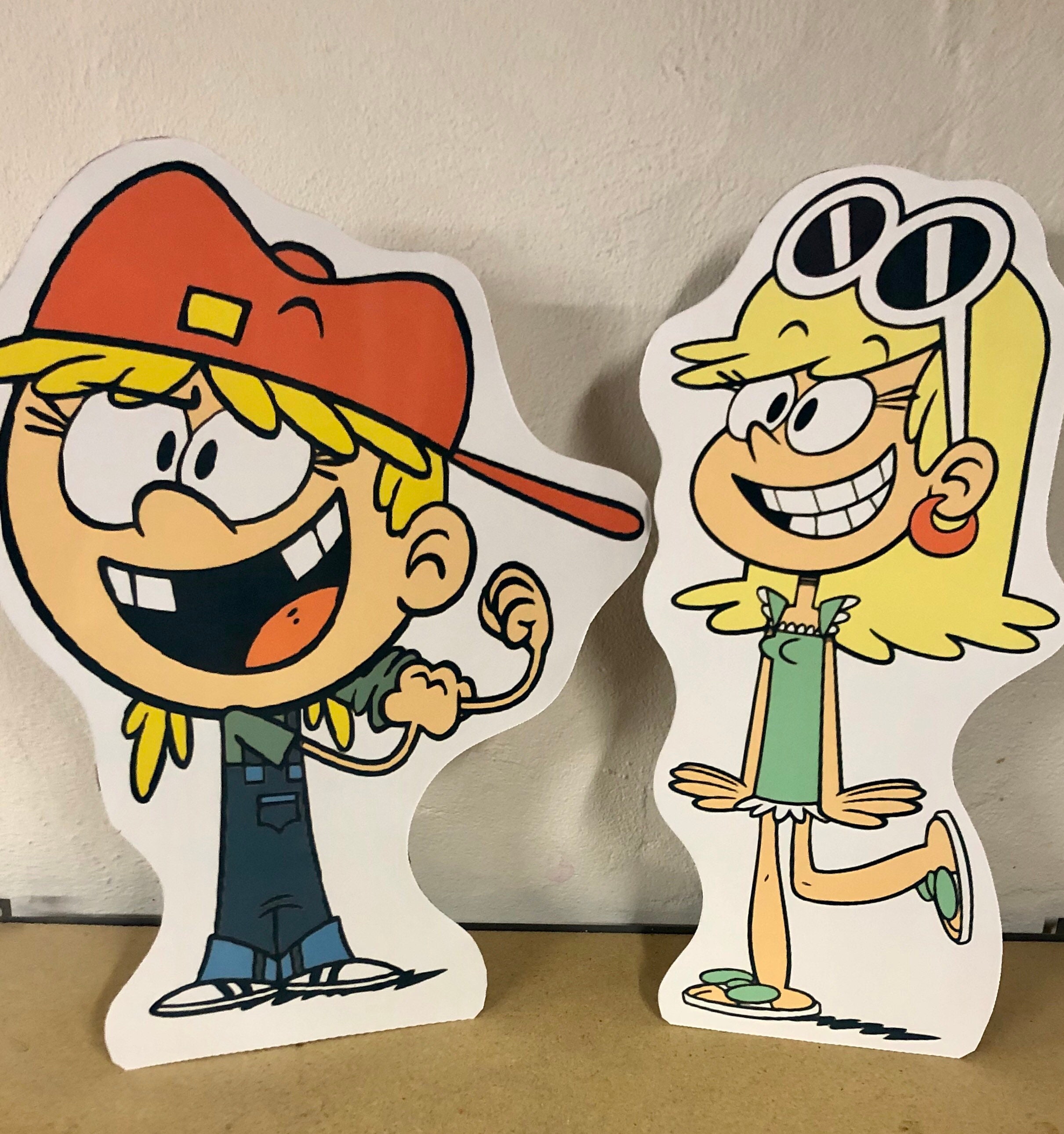 The loud house standing split