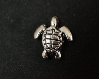 Perle in Meeresschildkrötenform aus silberfarbenem Metall einzeln erhältlich
