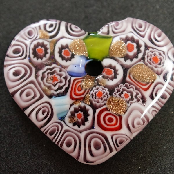 PENDENTIF VERRE forme  COEUR millefiori