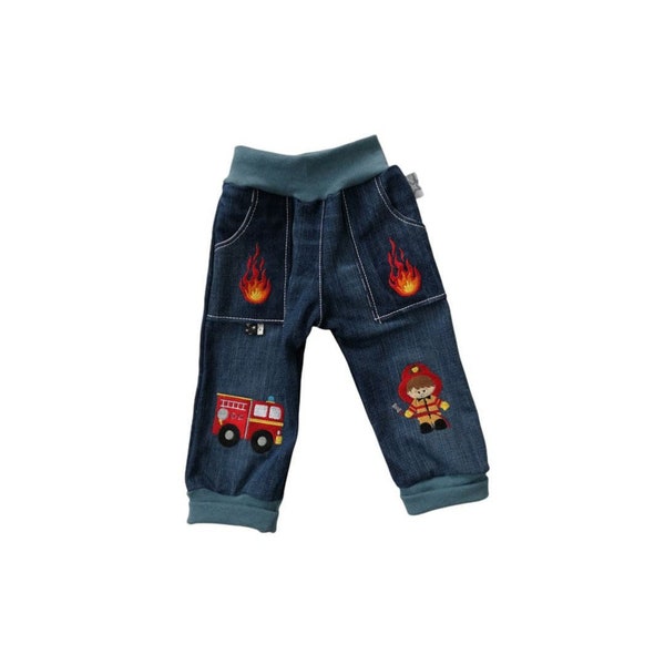 Upcycling Baby Jeans Feuerwehr