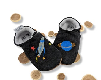 Crawling shoes, vegan slippers with rocket