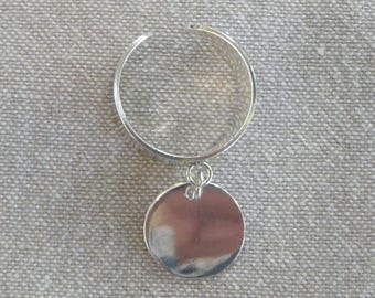 Grande anello pendente in argento "Medaille"