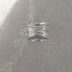 Double silver Ethnic spirit ring image 3
