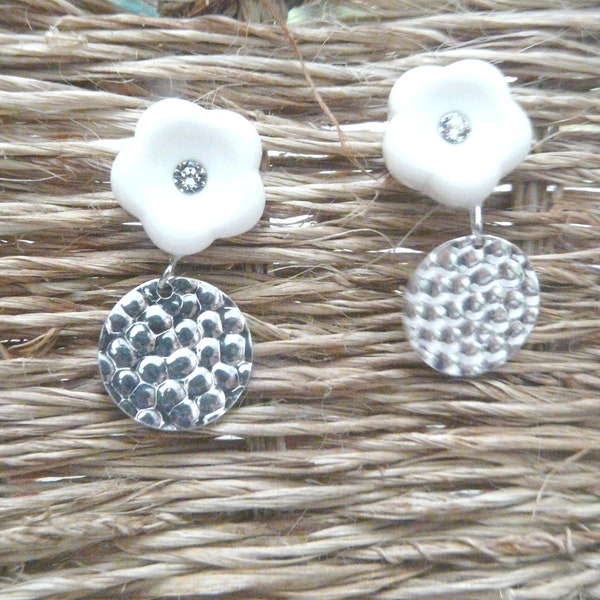 Boucles d'oreilles "Fleur strassée"