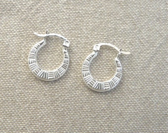 Small round silver hoop earrings "Ethnic"