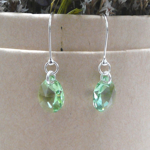 Boucles d'oreilles  longue  argent  "Goutte Swarovski"