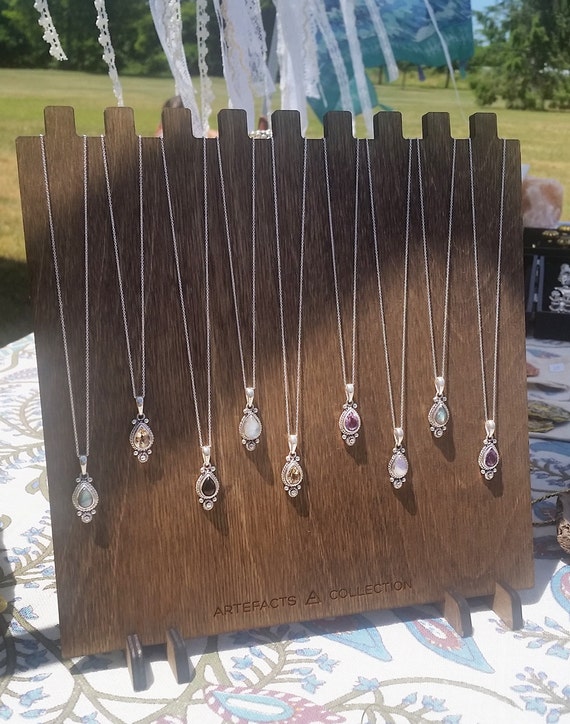 Cheap necklace displays discount