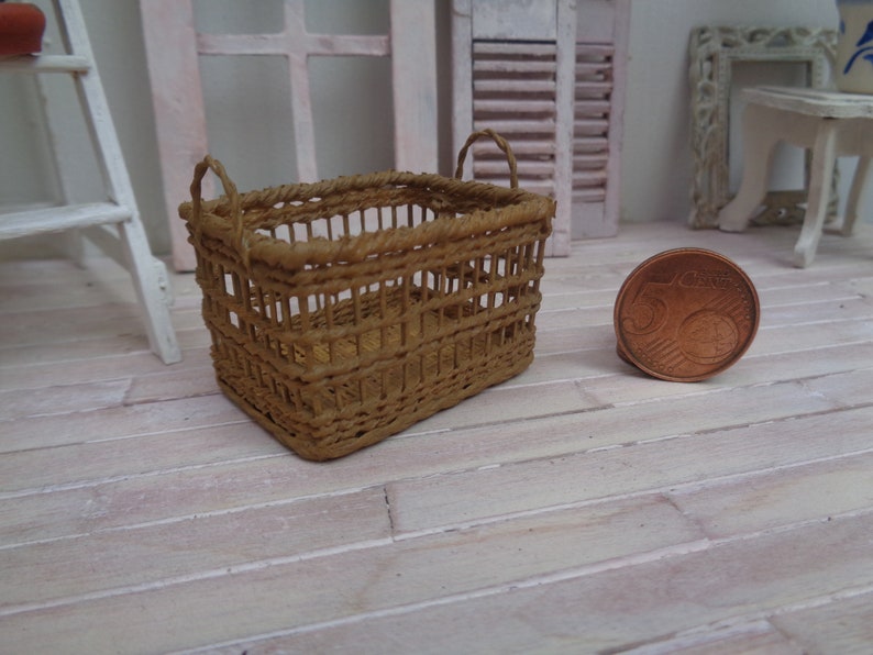 Dollhouse Miniature realistic wicker basket 112 for Etsy