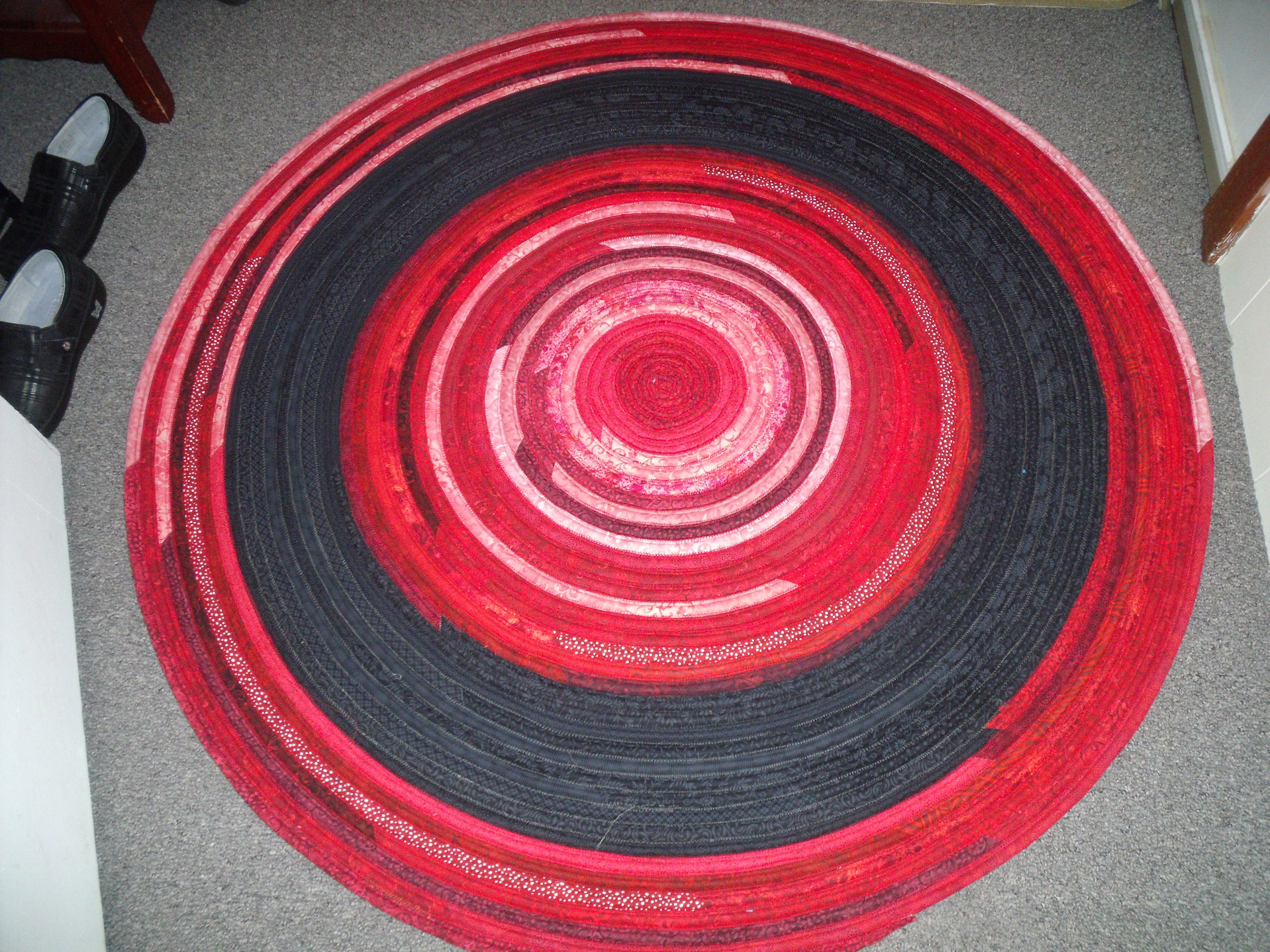 Round Ruby Rug - Etsy