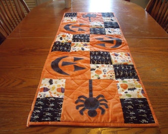 Spooktactular Table Runner