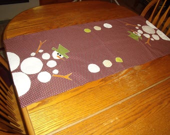 snowman tablerunner