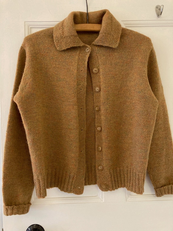 1940s hand knitted collared, golden brown flecked