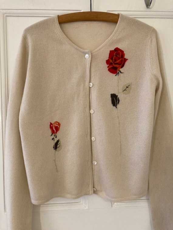 1990s cream cashmere cardigan with intarsia red ro