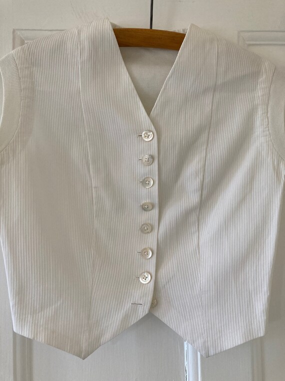 1930s rare white cotton and jersey knit waistcoat… - image 2