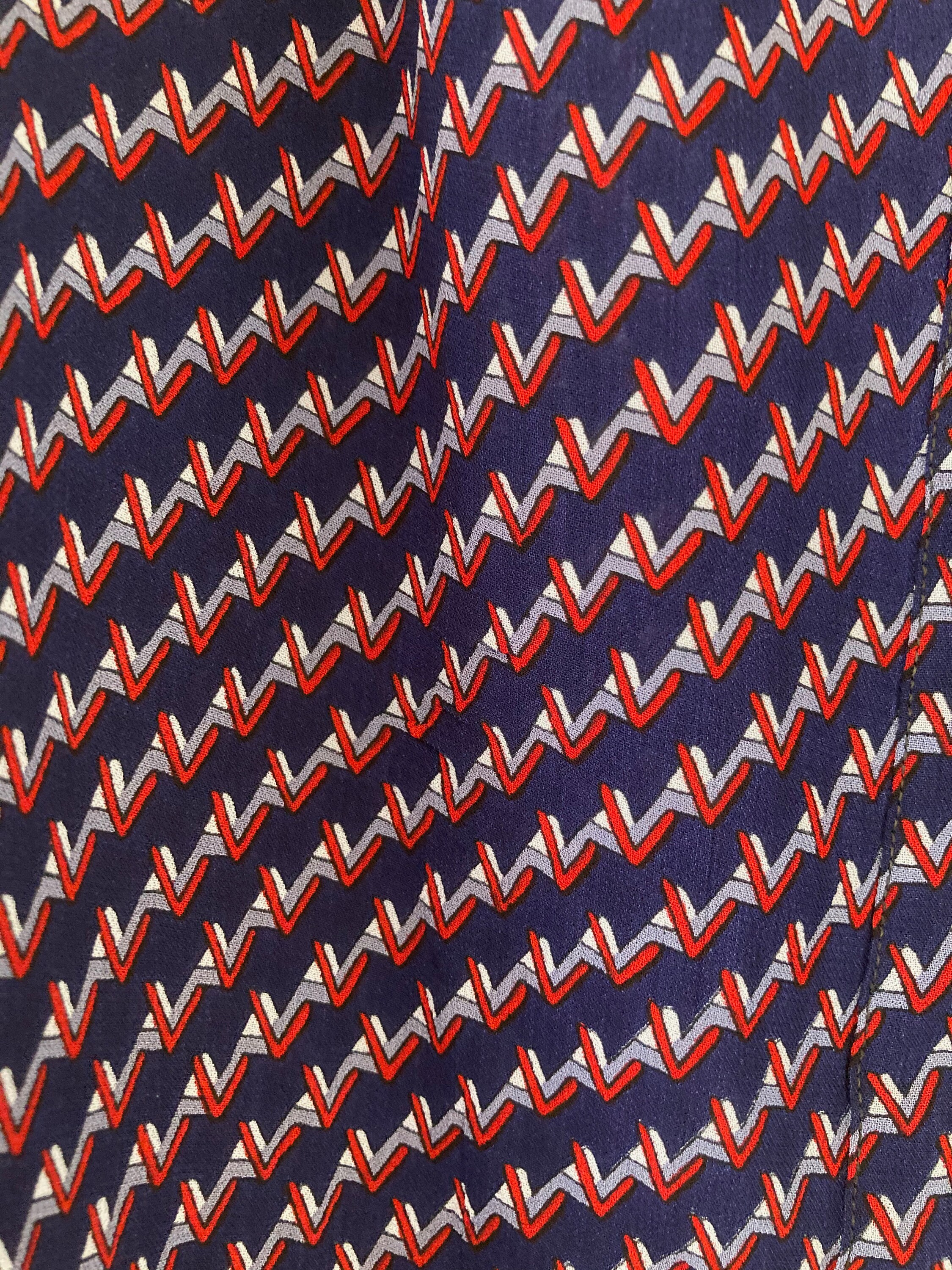 1970s Dagger Collar Geometric Pattern Shirt. Small Size. - Etsy