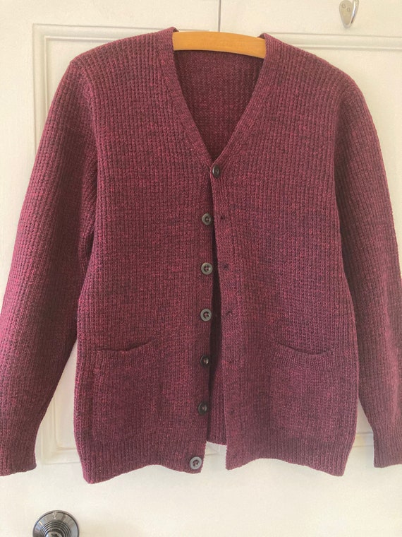 1940s hand knitted burgundy and black fleck wool c