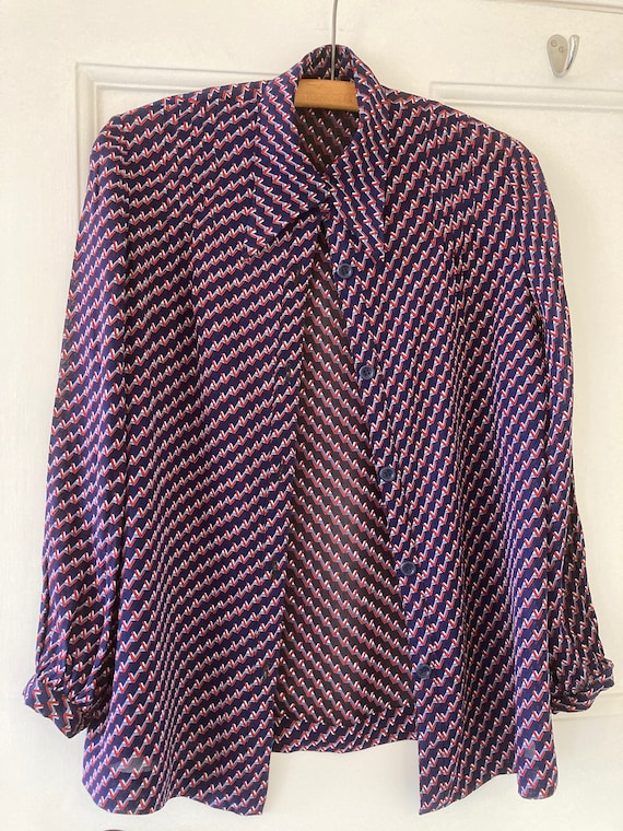 1970s dagger collar geometric pattern shirt