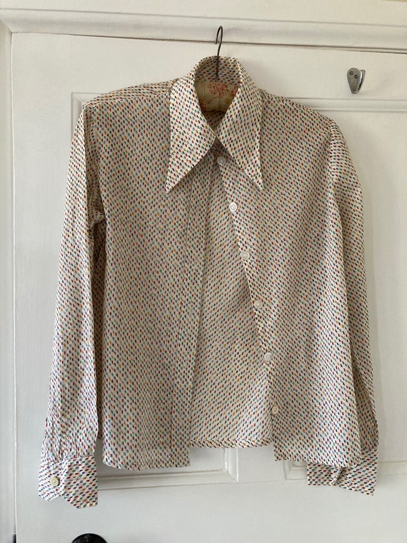1970s dagger collar patterned shirt