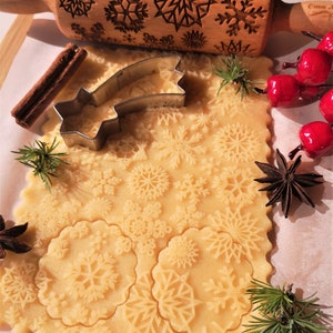 Snowflakes Embossing rolling pin, Christmas gifts, Christmas cookie press, Wooden cookie mould, Christmas cookies, Carve rolling pin, Baking