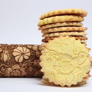 Lotus Embossed Rolling pin Xmas Christmas GIFT Embossed rolling pin Flowers engraved rolling pin Nudelholz Birthday gifts Wedding Clay stamp