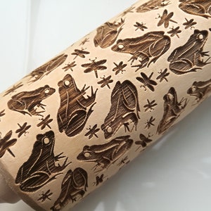 Frog Embossed rolling pin Engraved rolling pin Springerle Carved mold Thumbprint cookies Frog lover gift Springerle Textured rolling pin