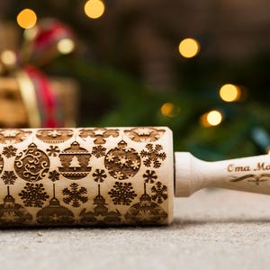 Christmas Ornaments, Christmas Engraved Rolling pin Christmas gifts Rolling pins Christmas cookies Wooden rolling pin Moms Christmas gifts
