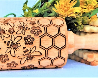 Bee Honeybee Springerle cookie mold Honeycomb Textured roller Embossed rolling pin Christmas gift Clay stamp Fondant  Pottery stamp Xmas