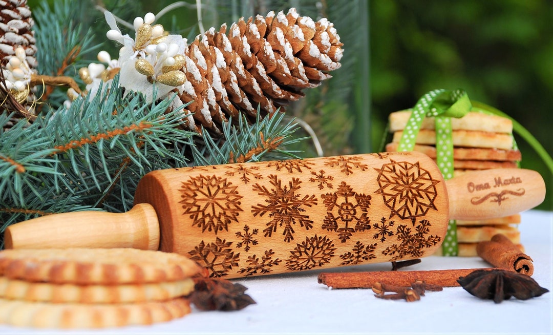 SNOWFLAKES Carve Rolling Pin, Christmas Rolling Pin for Cookies