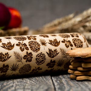 Tropical flowers Engraved rolling pin Springerle cookie mold Wooden embossed rolling pin Embossed dough roller Carved mold Mothers day