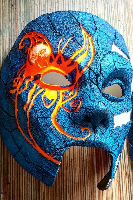 Gold Johnny 3 Tears FIVE performance mask from Hollywood Undead