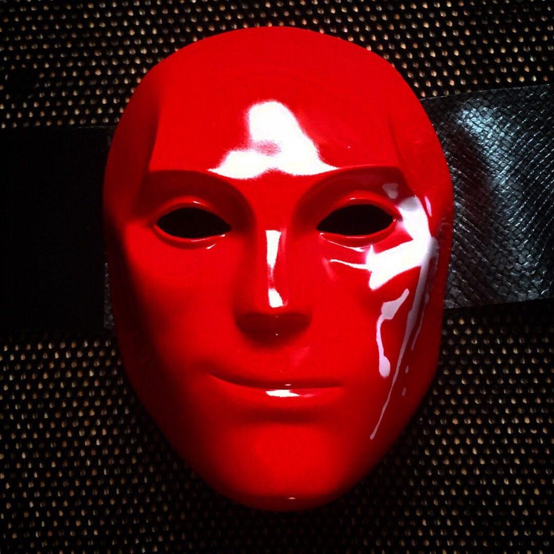 Игры красная маска