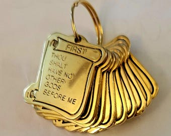 Vintage Gold-toned ten commandant cluster charm