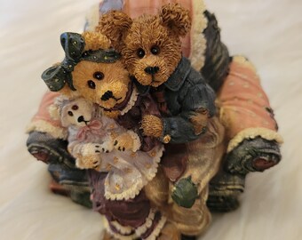 Boyds Bear family of the very poor music box. " yes sir that's my baby"