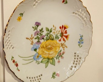 decorative plate,