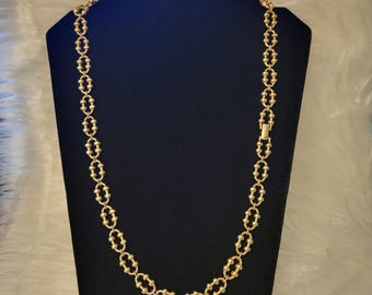 Vintage gold tone linked necklace