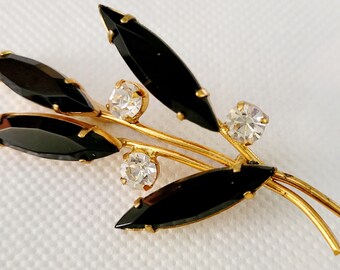 Vintage brooch, floral bouquet brooch