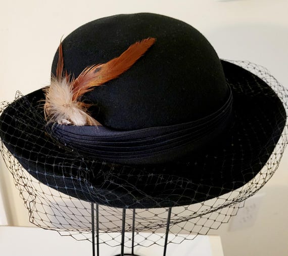Vintage Black Wide-Brim Feather Accent Hat Victorian Wide Brim Hat: Black Velvet & Ostrich Feather  main image 2