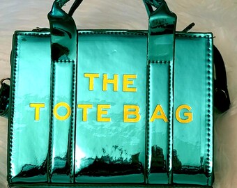 Small emerald green tote with gold